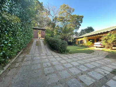 Casa com 4 Quartos para alugar, 300m² no Pedro do Rio, Petrópolis