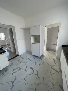 Casa de Condomínio com 4 Quartos para alugar, 150m² no Vila Areao, Taubaté