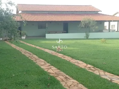 Fazenda/Sítio com 4 Quartos à venda, 4m² no Setor Central, Campo Limpo de Goiás
