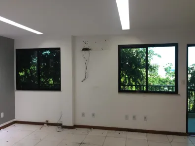 Sala Comercial para alugar, 110m² no Stiep, Salvador