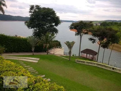 Fazenda/Sítio com 5 Quartos à venda, 890m² no Centro, Biritiba Mirim