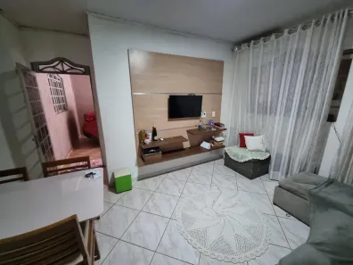 Casa com 2 Quartos à venda, 96m² no Setor Leste, Brasília