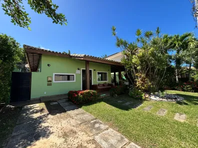 Casa de Condomínio com 3 Quartos para alugar, 140m² no Buraquinho, Lauro de Freitas