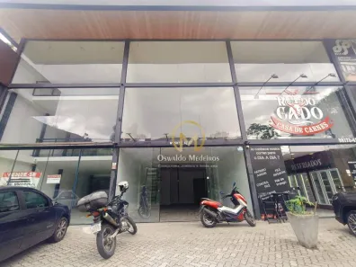 Ponto Comercial para venda ou aluguel, 180m² no Nogueira, Petrópolis