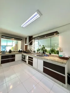 Casa de Condomínio com 4 Quartos para alugar, 242m² no Loteamento Portal do Sol II, Goiânia