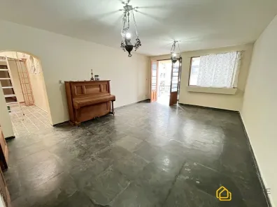 Casa com 5 Quartos para alugar, 360m² no Santo Antônio, Belo Horizonte