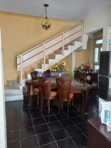 Casa com 5 Quartos para alugar, 230m² no Grageru, Aracaju