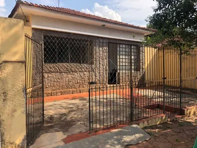 Casa com 3 Quartos à venda, 114m² no Centro, Araraquara