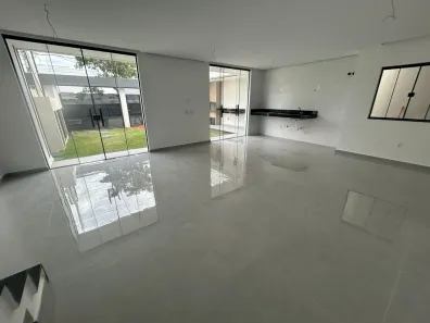 Casa de Condomínio com 3 Quartos à venda, 136m² no Campo Grande, Rio de Janeiro