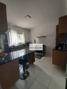 Casa de Condomínio com 3 Quartos à venda, 120m² no Vila Areao, Taubaté