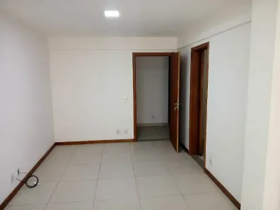Apartamento com 2 Quartos para alugar, 62m² no Pedro do Rio, Petrópolis