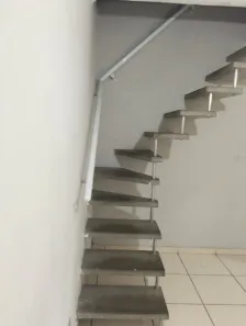 Casa com 3 Quartos para alugar, 140m² no Vila Veloso, Carapicuíba