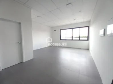 Sala Comercial para alugar, 29m² no Centro, Portão