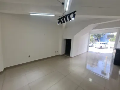 Ponto Comercial para alugar, 40m² no Irmãos Chiquetto, Louveira