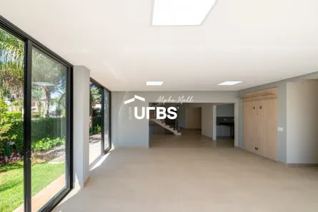 Casa de Condomínio com 4 Quartos à venda, 383m² no Jardins Verona, Goiânia