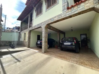 Casa com 4 Quartos à venda, 254m² no Diamante (Barreiro), Belo Horizonte