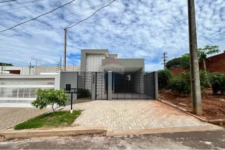Casas à venda em Umuarama, PR - Viva Real