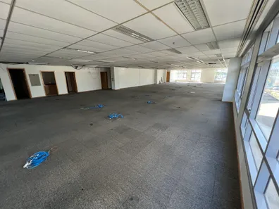 Sala Comercial à venda, 815m² no Jacarepaguá, Rio de Janeiro