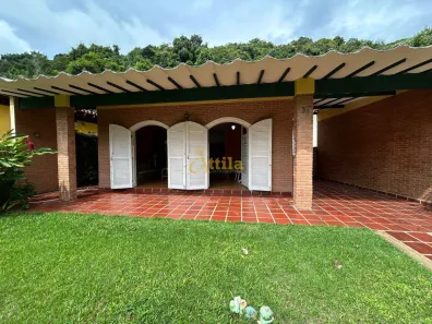 Casa de Condomínio com 3 Quartos para venda ou aluguel, 250m² no Balneário Praia do Pernambuco, Guarujá