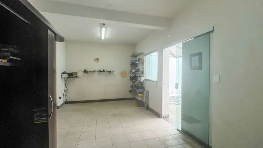 Casa com 7 Quartos à venda, 440m² no São Lucas, Belo Horizonte