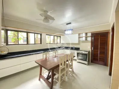 Casa de Condomínio com 4 Quartos à venda, 350m² no Enseada, Guarujá