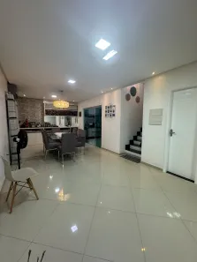 Sobrado com 3 Quartos à venda, 230m² no Parque 10 de Novembro, Manaus