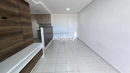 Apartamento com 2 Quartos para alugar, 57m² no Candelária, Natal