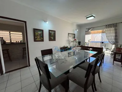 Casa com 3 Quartos à venda, 222m² no Jardim Helena Maria, Guarujá