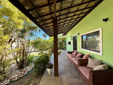 Casa de Condomínio com 3 Quartos para alugar, 140m² no Buraquinho, Lauro de Freitas