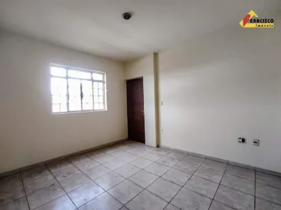 Apartamento com 2 Quartos para alugar, 70m² no São José, Divinópolis