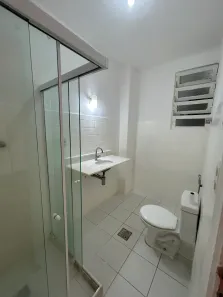 Apartamento com 2 Quartos para alugar, 75m² no Leme, Rio de Janeiro
