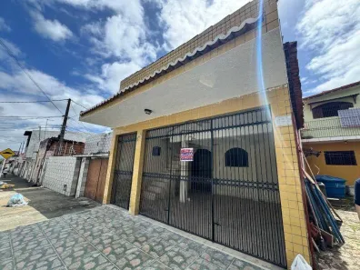 Casa com 3 Quartos para alugar, 120m² no Quintas, Natal
