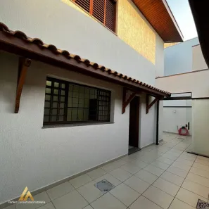 Casa com 3 Quartos à venda, 200m² no Jardim Califórnia, Taubaté