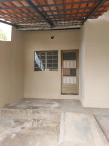 Casa com 3 Quartos para alugar, 90m² no Vale do Sol, Aparecida de Goiânia