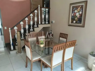 Casa com 5 Quartos à venda, 270m² no São José, Belo Horizonte