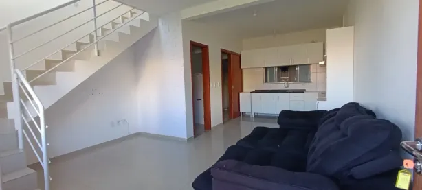 Sobrado com 2 Quartos para alugar, 68m² no Barra do Aririú, Palhoça