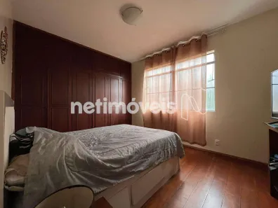 Casa com 5 Quartos para alugar, 1400m² no Cinquentenário, Belo Horizonte