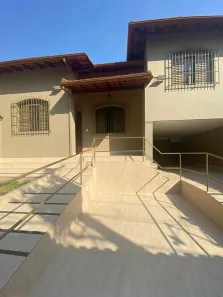 Casa com 3 Quartos à venda, 210m² no Paraíso, Belo Horizonte