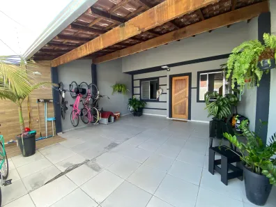 Casa com 3 Quartos à venda, 100m² no Bom Retiro, Matinhos
