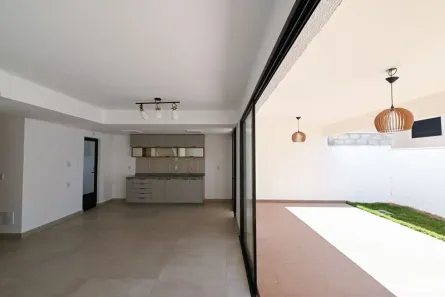 Casa de Condomínio com 3 Quartos para alugar, 150m² no Jardins Marselha, Aparecida de Goiânia