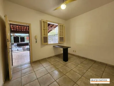 Imóvel Comercial com 2 Quartos para alugar, 80m² no Santo Antônio, Belo Horizonte