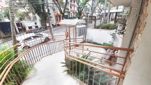 Kitnet para venda ou aluguel, 25m² no Bom Fim, Porto Alegre