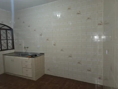 Sobrado com 4 Quartos para alugar, 170m² no Ceilândia Norte, Brasília