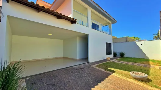 Sobrado com 4 Quartos à venda, 350m² no Plano Diretor Sul, Palmas