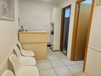 Sala Comercial para alugar, 32m² no Quarteirão Brasileiro, Petrópolis