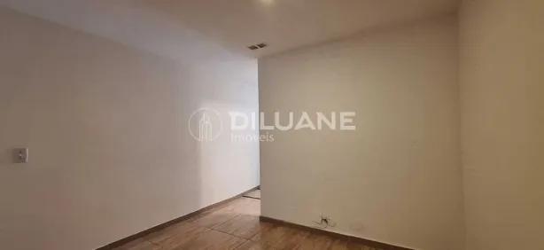 Sala Comercial para venda ou aluguel, 46m² no Copacabana, Rio de Janeiro