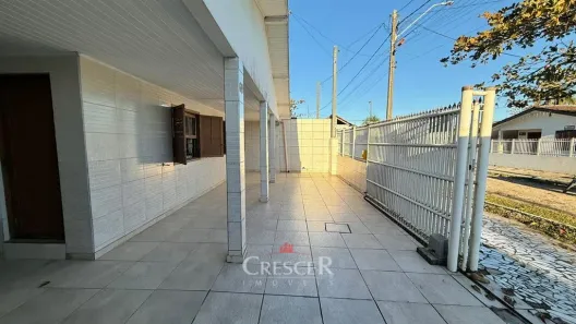 Casa com 3 Quartos à venda, 330m² no Solimar, Matinhos