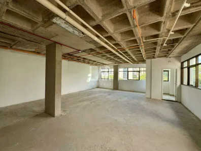 Sala Comercial à venda, 101m² no Santa Efigênia, Belo Horizonte