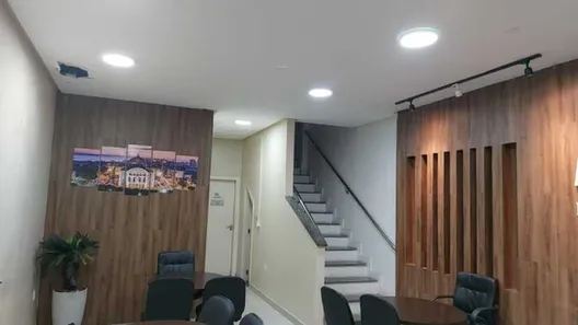 Prédio Comercial com 2 Quartos para venda ou aluguel, 500m² no Adrianópolis, Manaus