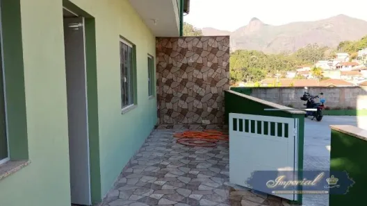 Casa com 3 Quartos para alugar, 150m² no Carangola, Petrópolis